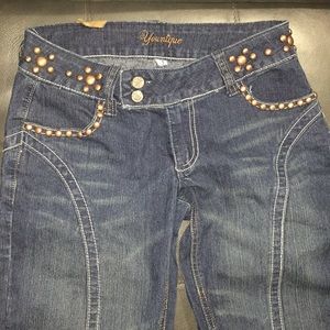 JEAN